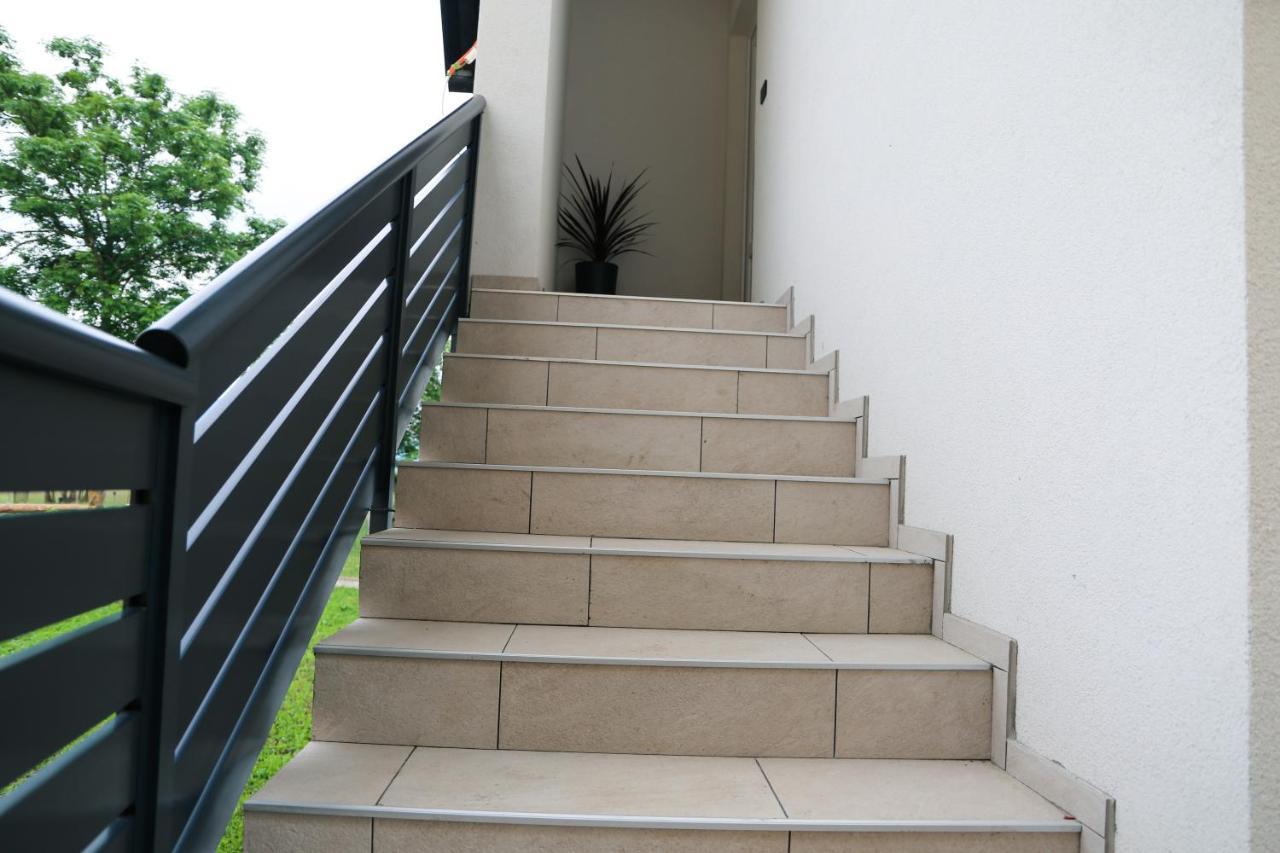 Flora Studio Apartments Korenica Exterior photo
